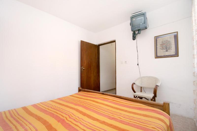 One-Bedroom Apartment with Terrace image 3