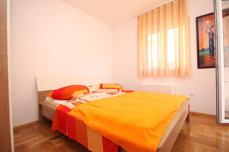 Apartments with a parking space Makarska - 3751 - image 32