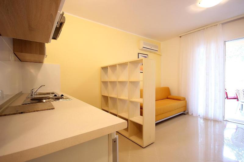 Apartments by the sea Novalja Pag - 4124 - image 4