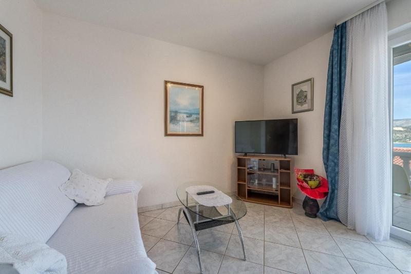 Two-Bedroom Apartment with Terrace and Sea View image 1