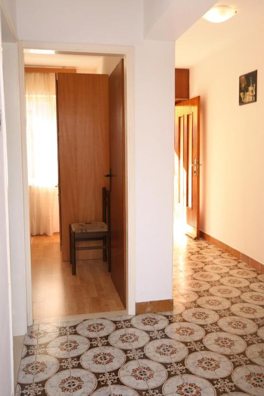 Two-Bedroom Apartment with Balcony and Sea View image 2