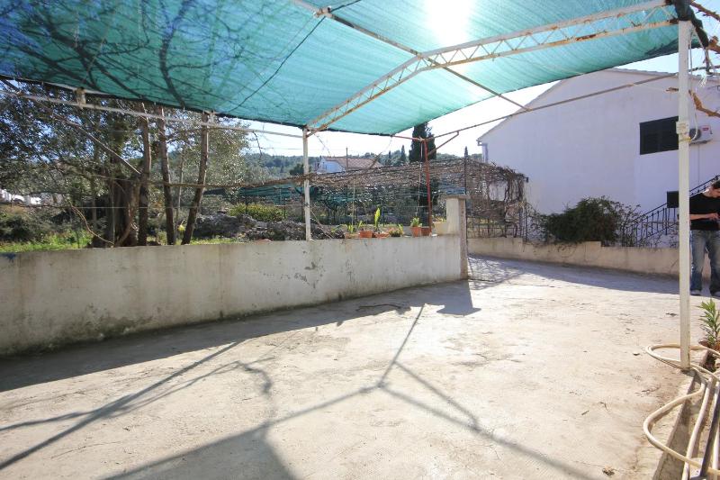 Apartment with Terrace and Sea View image 4