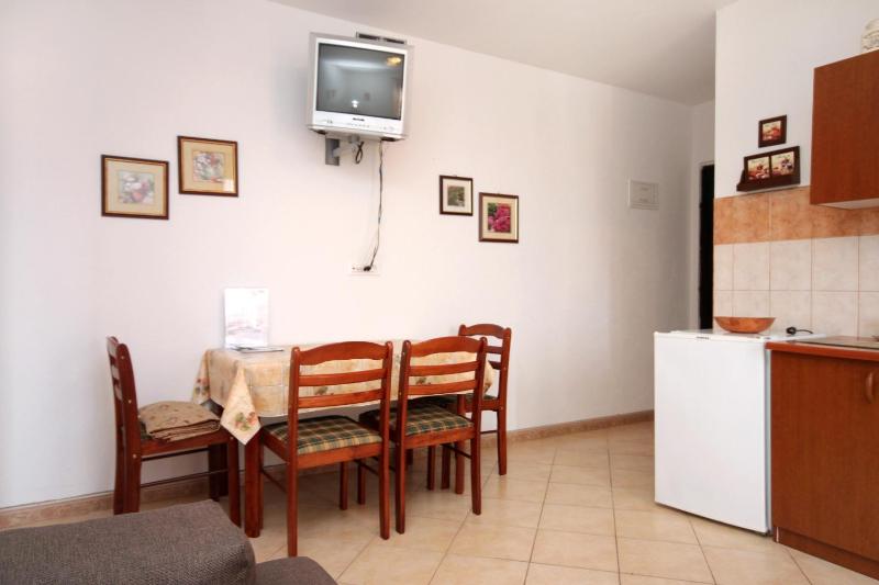 Apartments with a parking space Mali Losinj (Losinj) - 2198 - image 30