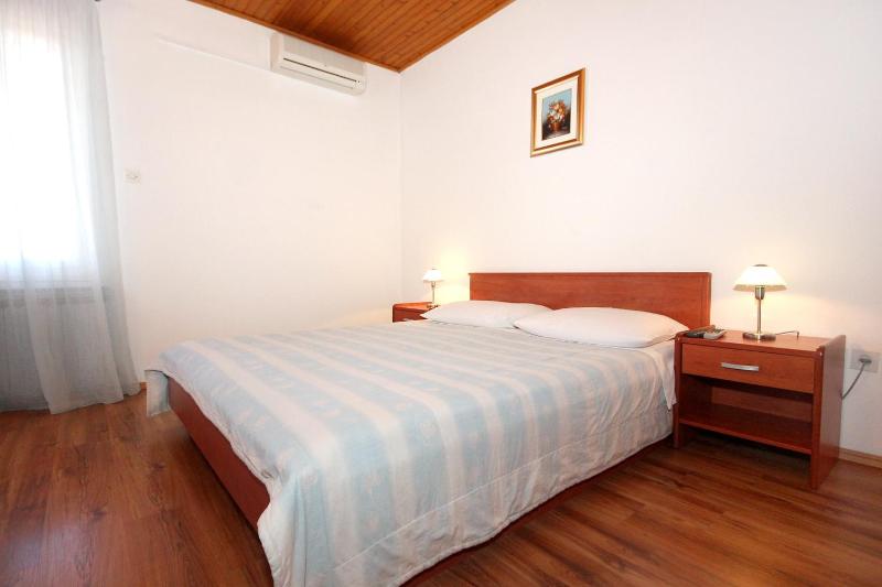 Double Room with Terrace and Sea View   image 1