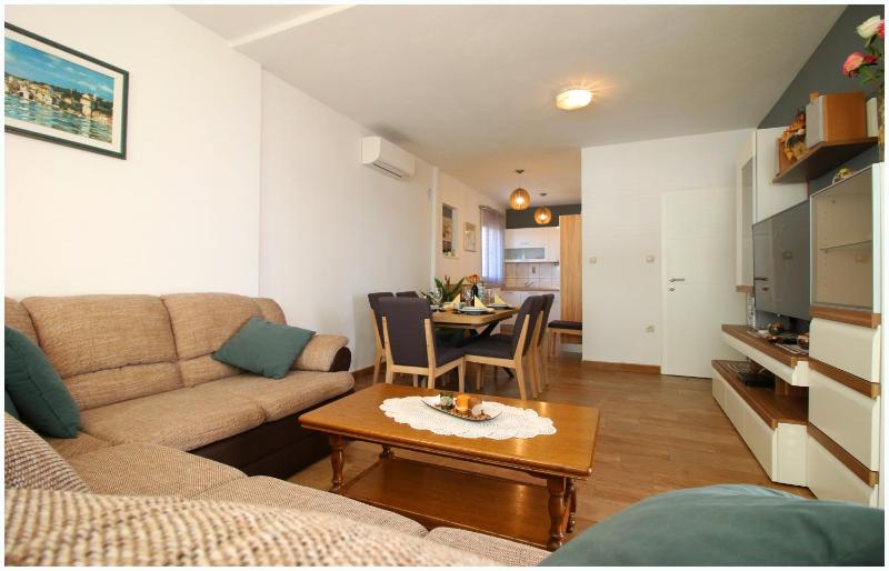 Two-Bedroom Apartment with Terrace and Sea View image 1