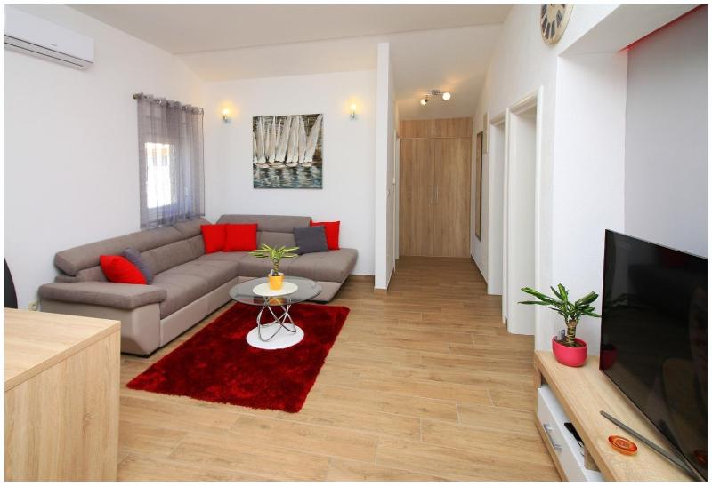 Two-Bedroom Apartment with Terrace and Sea View image 1