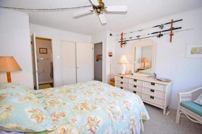 Two-Bedroom Apartment image 4
