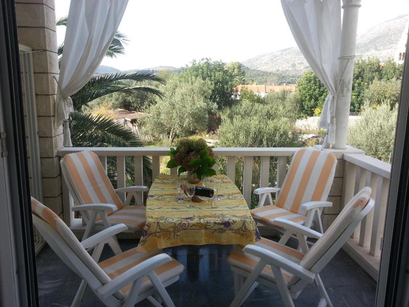 One-Bedroom Apartment with Terrace image 4