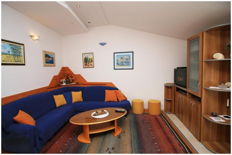 Apartment Rogoznica 1089c - image 3