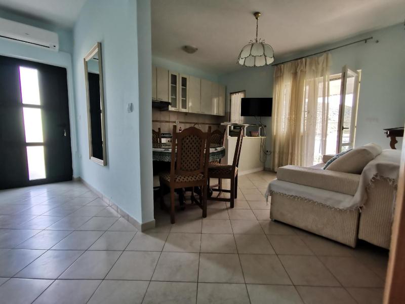 Two-Bedroom Apartment with Sea View image 2