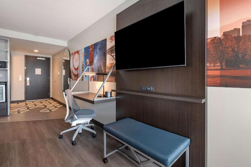Vib Hotel by Best Western Denver RiNo - image 3