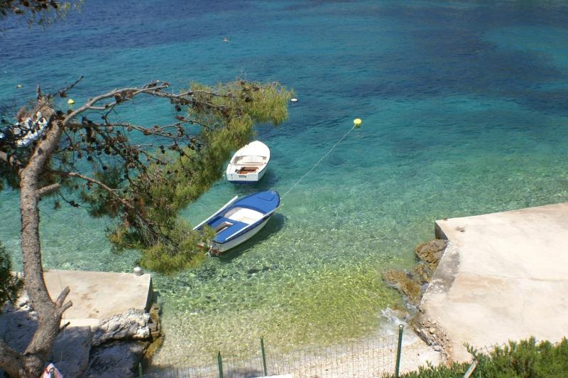 Apartments by the sea Bilo Primosten - 4189 - image 16