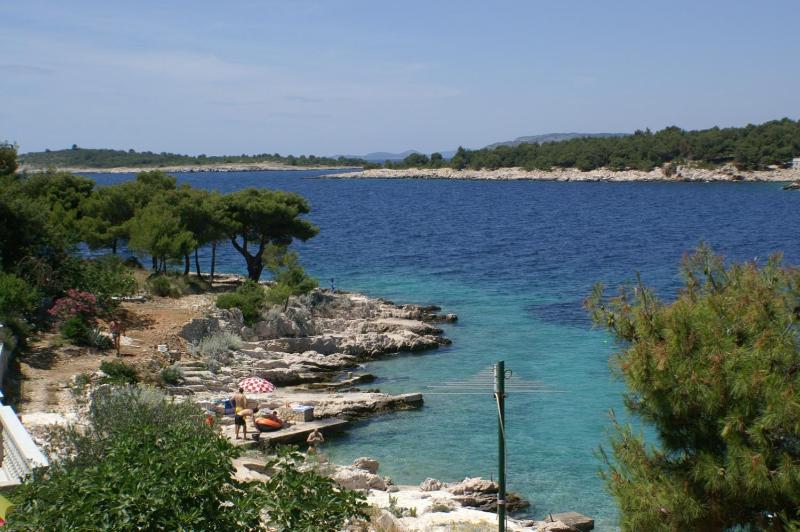 Apartments by the sea Bilo Primosten - 4189 - image 13
