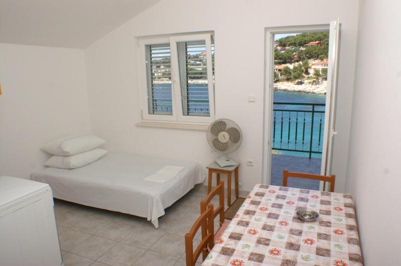 Apartments by the sea Bilo Primosten - 4189 - image 31