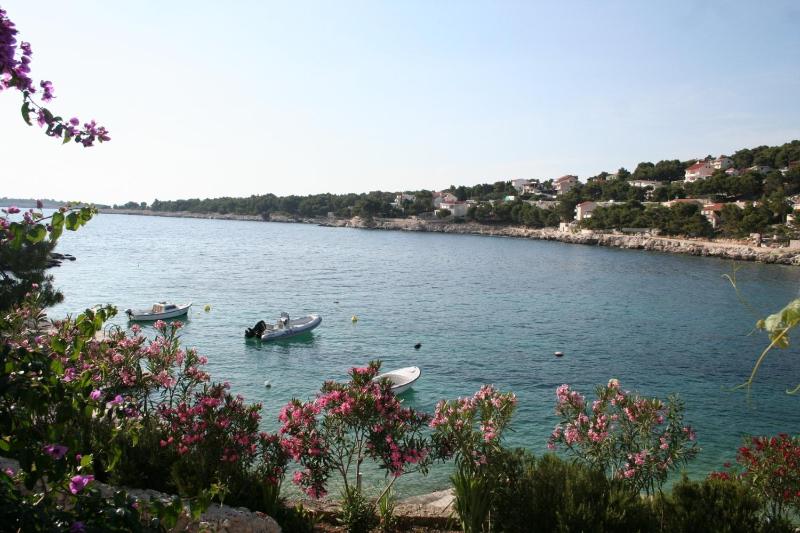 Apartments by the sea Bilo Primosten - 4168 - image 30