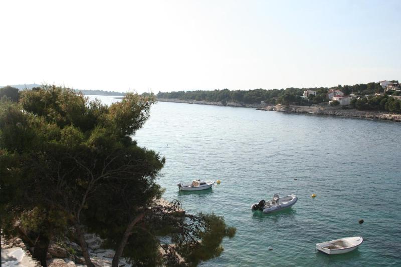 Apartments by the sea Bilo Primosten - 4168 - image 38