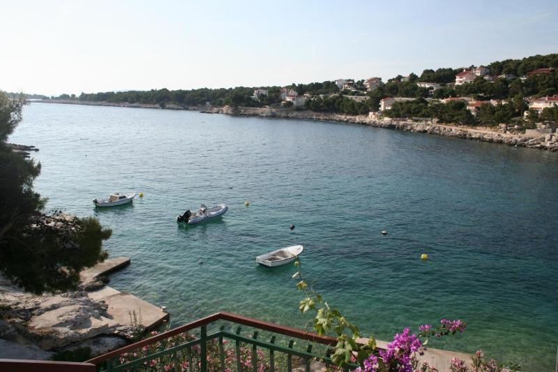 Apartments by the sea Bilo Primosten - 4168 - image 17
