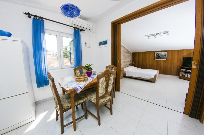 Two-Bedroom Apartment with Terrace and Sea View image 2