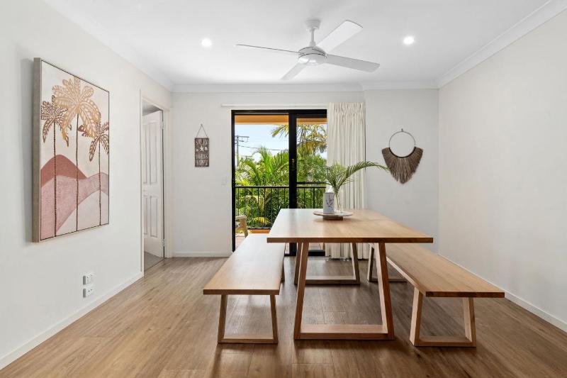 Corona St Secluded Sunshine Beach Duplex with Private Pool - image 10