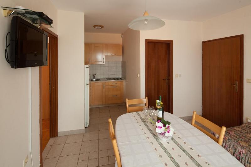 Two-Bedroom Apartment with Terrace and Sea View image 4