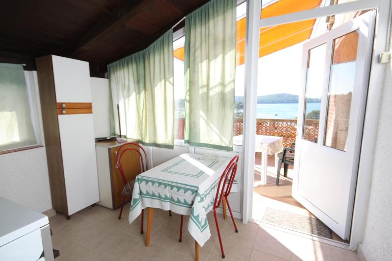 Studio with Terrace and Sea View image 4