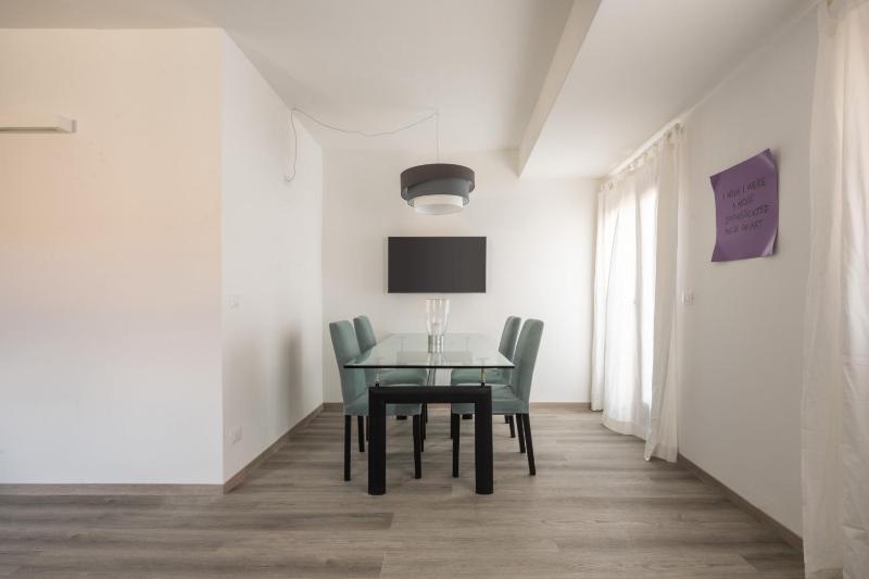 Bright Apartment On Venetian Roofs R&R - image 15