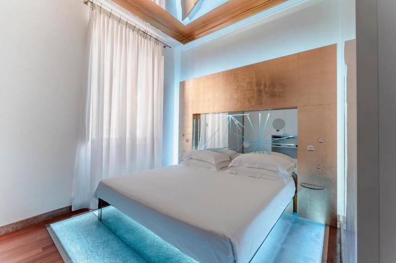 Superior Double Room image 3