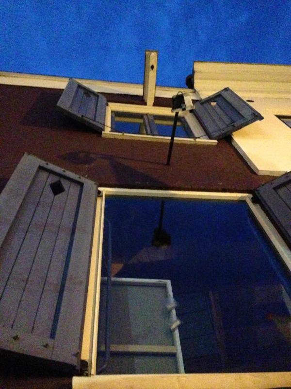 One-Bedroom Apartment image 3