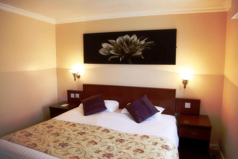 Double Room image 4