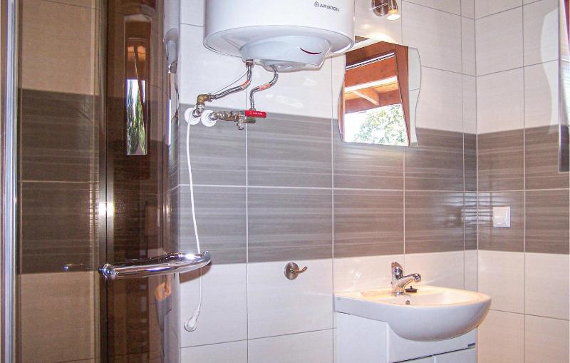 Nice Home In Sianozety With Kitchenette - image 19