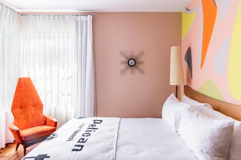 Pelican Hotel - image 38