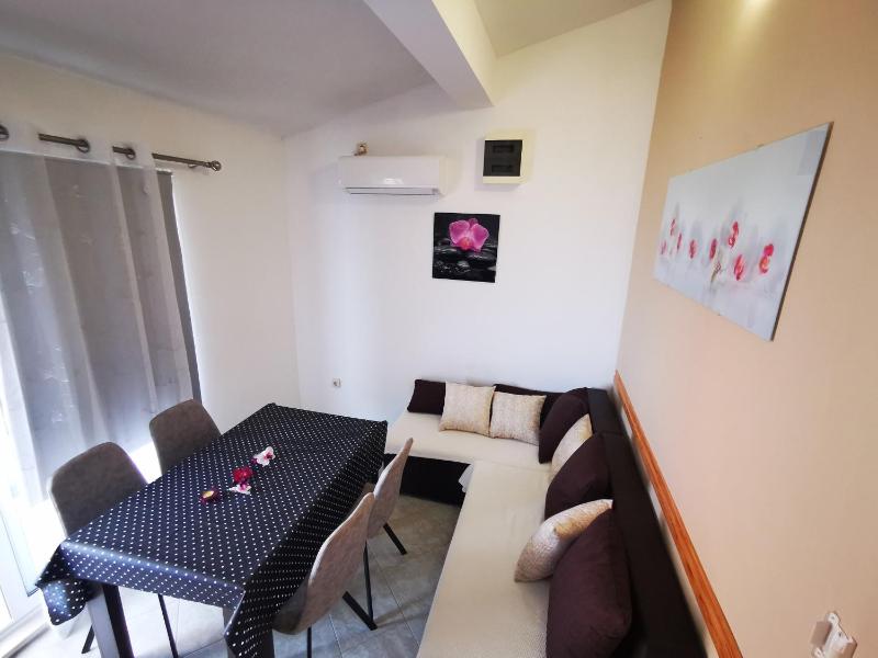 Two-Bedroom Apartment with Terrace and Sea View image 1