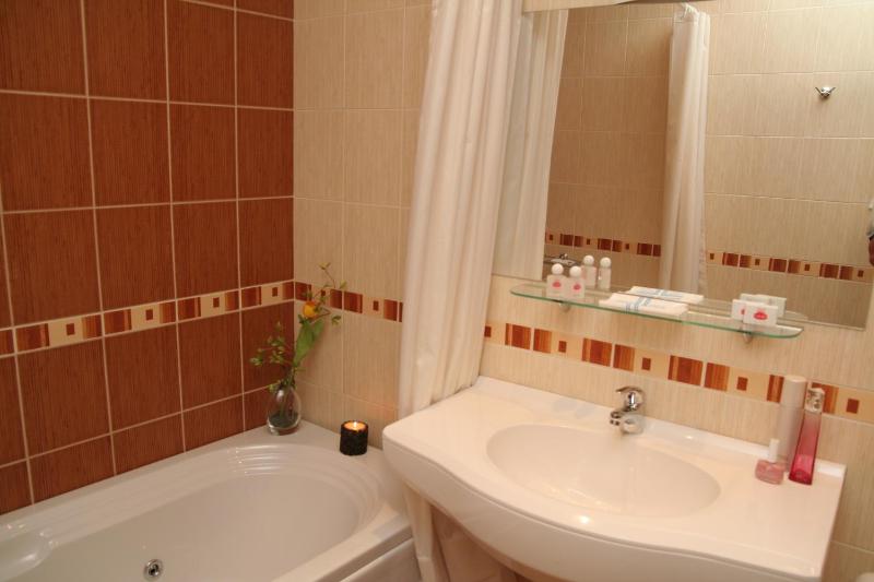 Hotel Real - image 6