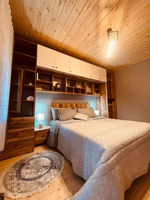 Double Room with Balcony image 3