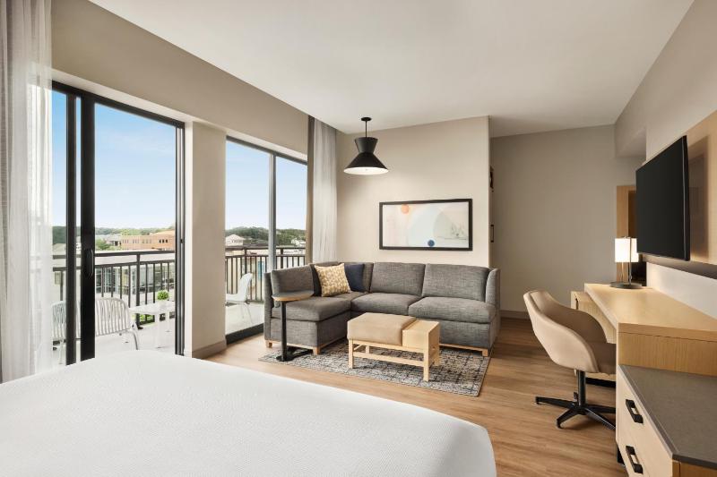 King Room with Sofa Bed and City View image 2
