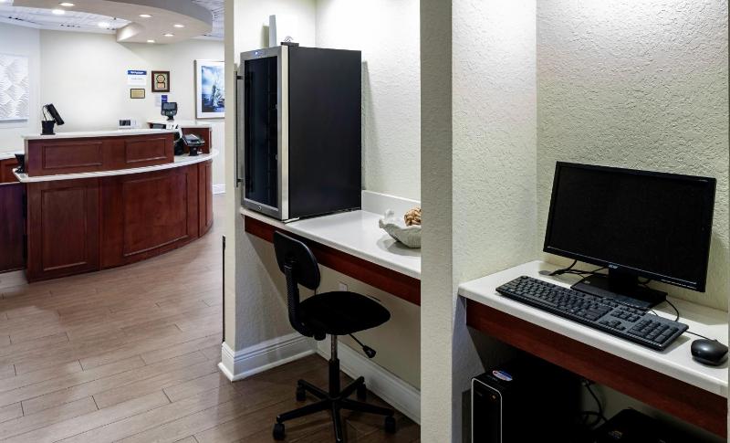 Best Western New Smyrna Beach Hotel and Suites - image 17