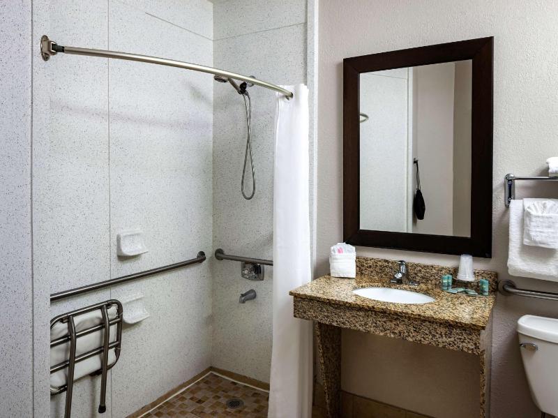 Best Western New Smyrna Beach Hotel and Suites - image 26