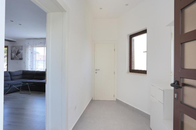 Two-Bedroom Apartment with Terrace and Sea View image 2