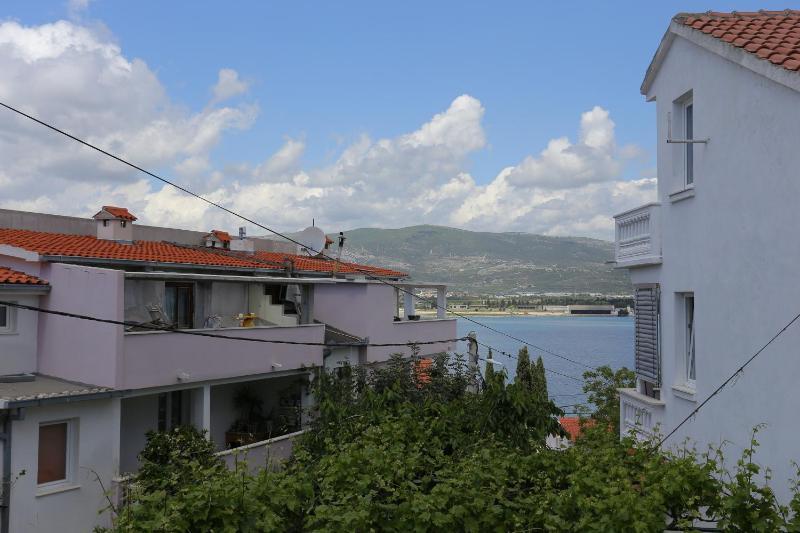Two-Bedroom Apartment with Terrace and Sea View image 4