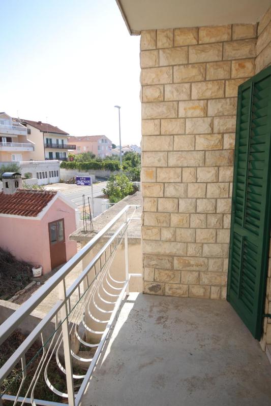 Apartment with Terrace and Sea View image 4