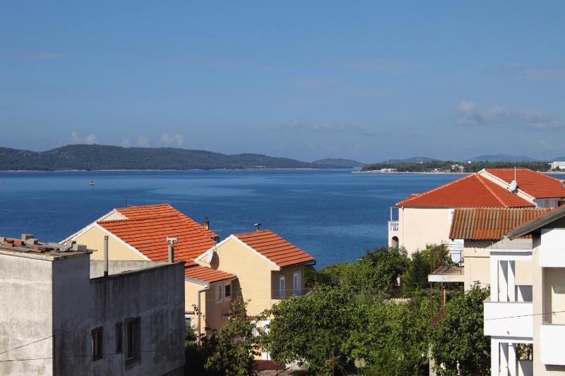 Apartment with Terrace and Sea View image 2