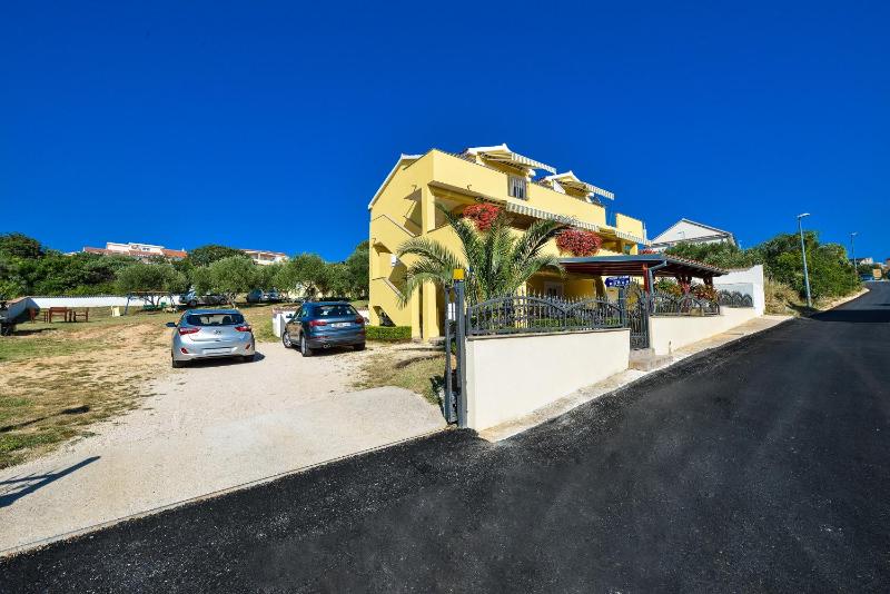 Family-friendly apartments with swimming pool Drage Biograd - 5904 - image 11