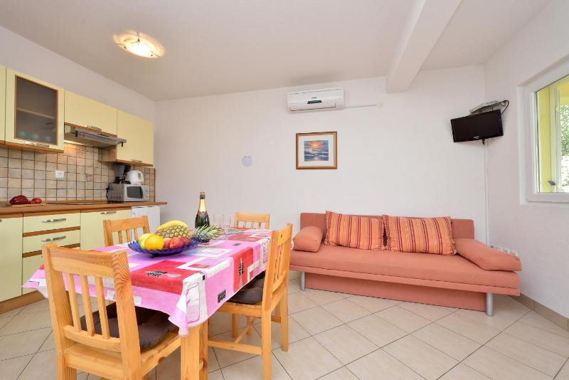 Family-friendly apartments with swimming pool Drage Biograd - 5904 - image 42
