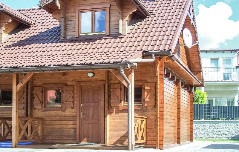 2 Bedroom Stunning Home In Sianozety - image 19