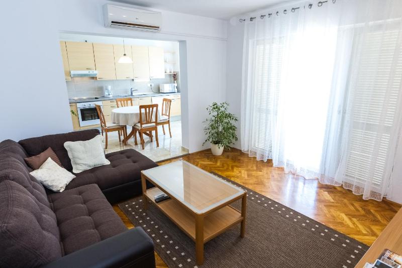 Two-Bedroom Apartment with Balcony and Sea View image 1