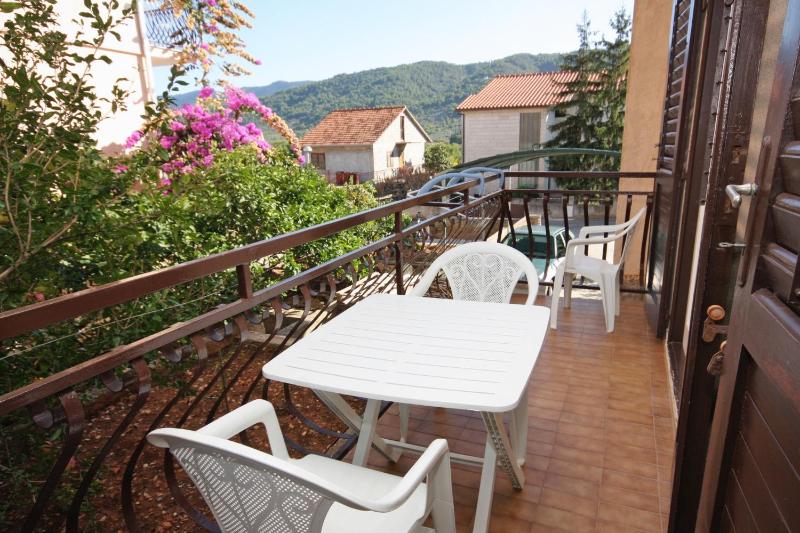 Two-Bedroom Apartment with Balcony image 4