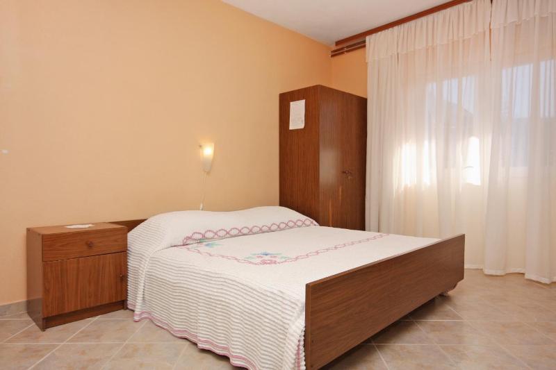 Studio with Balcony image 1