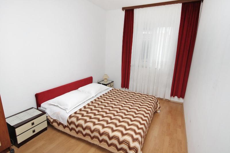 Apartments with parking space Supetar Brac - 5676 - image 7