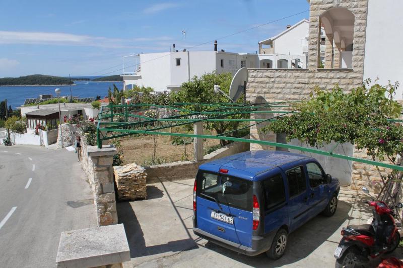 Apartments with a parking space Hvar - 5719 - image 24