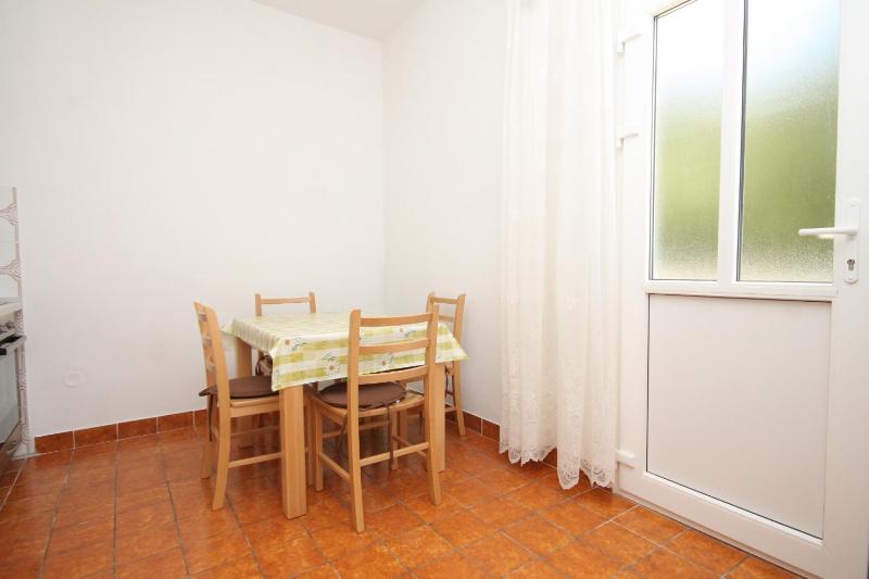 Apartments with a parking space Hvar - 5719 - image 36